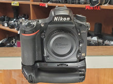 Load image into Gallery viewer, Nikon D750, Full Frame DSLR, 24.3MP, WiFi, 6.5FPS, HD Video, 9/10, Canada - Paramount Camera &amp; Repair