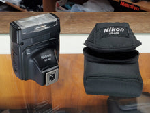 Load image into Gallery viewer, Nikon SB-400 Speedlite Flash Unit with Case - Paramount Camera &amp; Repair