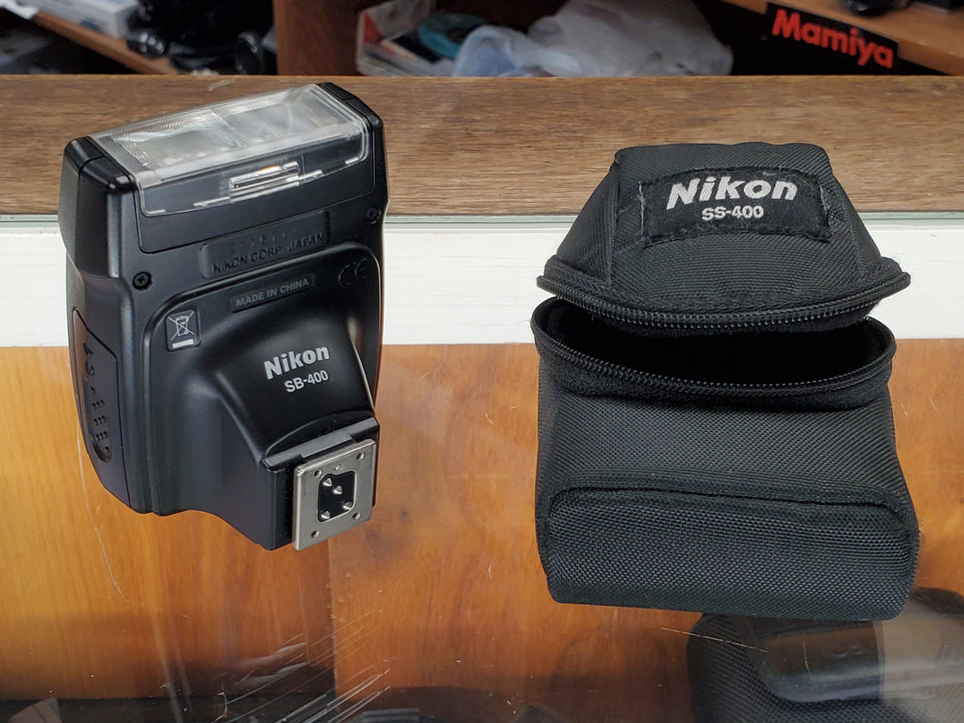 Nikon SB-400 Speedlite Flash Unit with Case