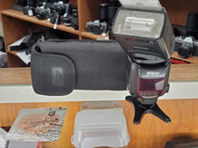 Load image into Gallery viewer, Nikon SB-900 Speedlite Flash Unit with Case - Paramount Camera &amp; Repair