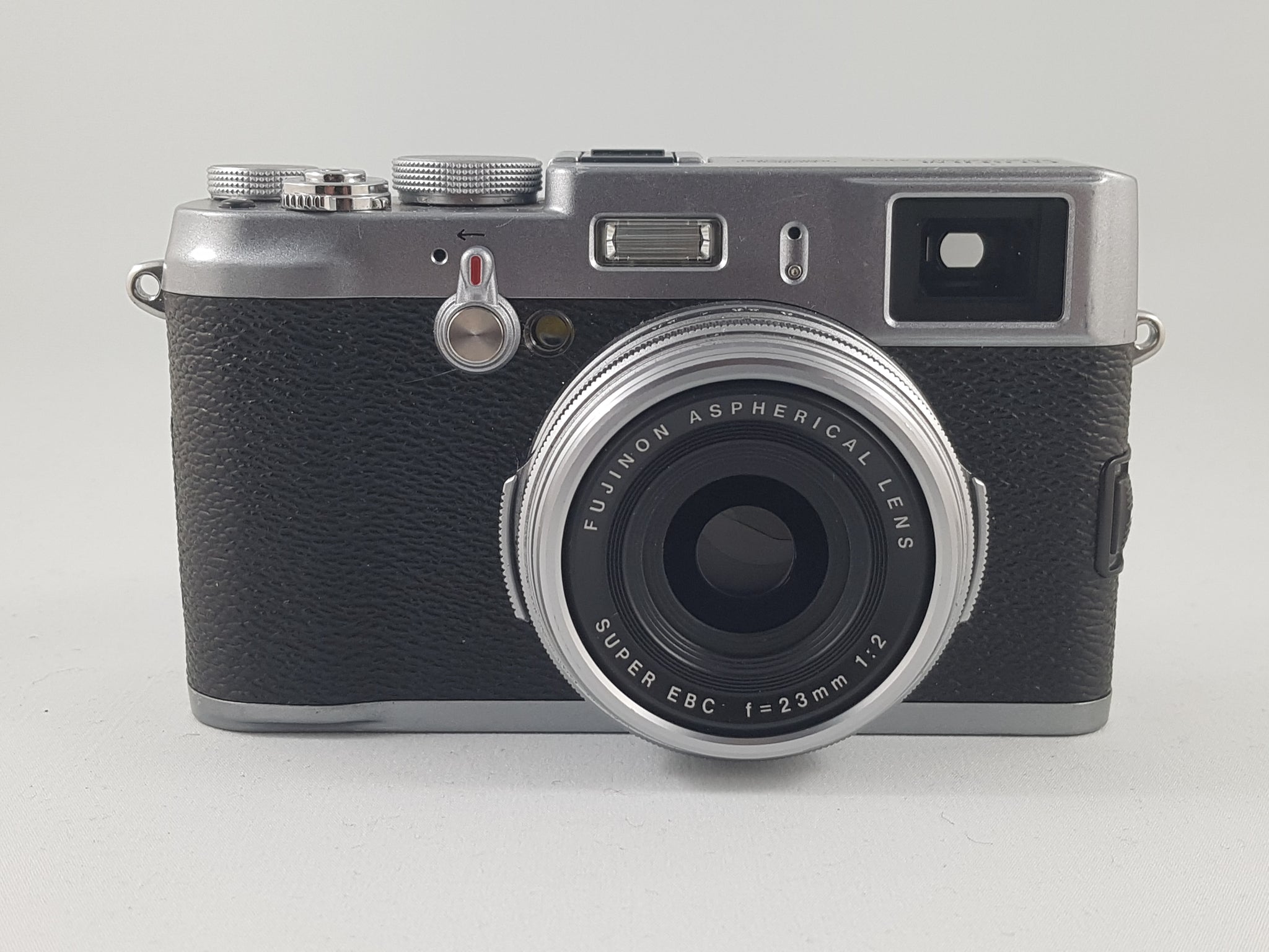 Fujifilm X100 12.3 MP APS-C CMOS EXR Digital Camera with 23mm Fujinon Lens  and 2.8-Inch LCD