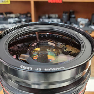 Canon 24-70mm 2.8L USM lens - Pro Full Frame - Used Condition 9/10 - Paramount Camera & Repair