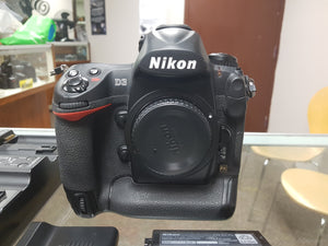 Nikon D3, Professional Full Frame DSLR, 12.1MP, 9FPS with Battery & Charger, Used Condition 9.5/10 - Paramount Camera & Repair